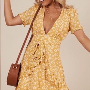 Sadie & Sage Yellow Floral Midi Dress